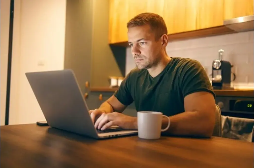 Тестировщик онлайн-сервисов